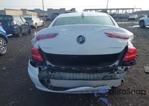 2017 Buick Lacrosse Essence из США, поврежденный, VIN 1G4ZP5SS8HU173036